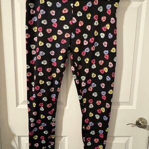 Serra Black Leggings with Colorful Heart Print